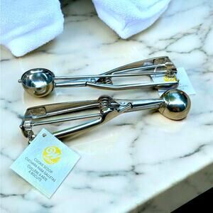 2 New Wilton Stainless Steel Cookie Scoops